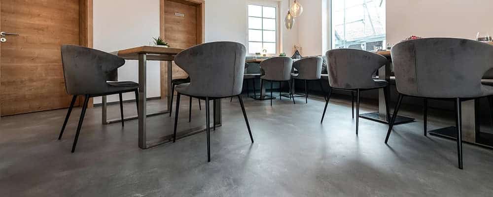 Restaurant - Boden mit Mikrozement -fugenlose wandbelaege und bodenbelaege